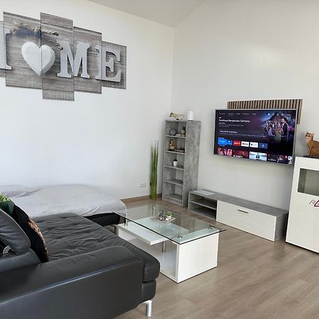 Grosse Ferienwohnung Gaestehaus Neubau Merzig 120M2 Экстерьер фото
