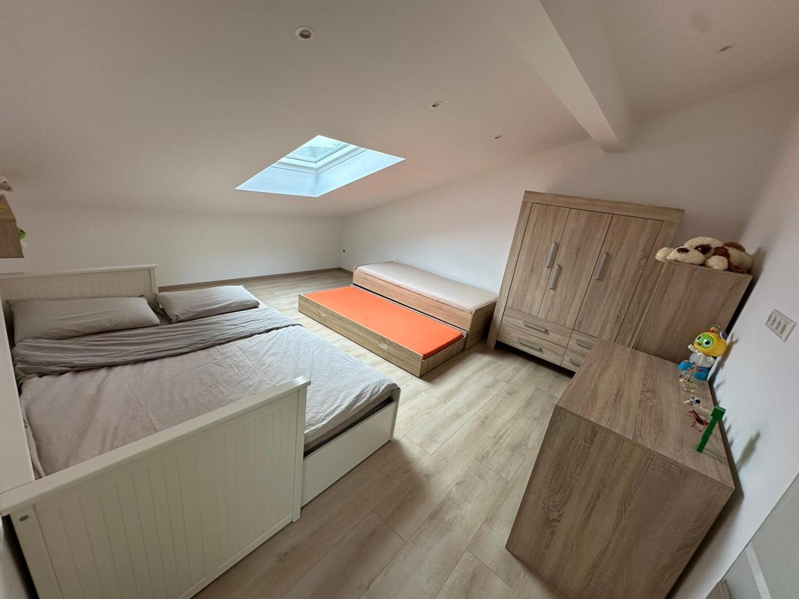 Grosse Ferienwohnung Gaestehaus Neubau Merzig 120M2 Экстерьер фото